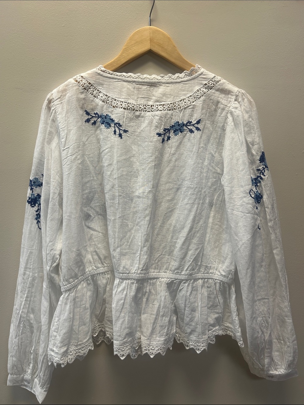 Jennifer & Grace Beautiful White Tie-Front Blouse with Blue Floral Embroidery - Picture 6 of 11